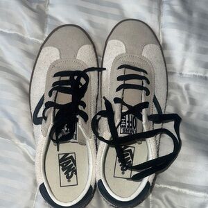 Vans Women's Beige and Black Sneakers